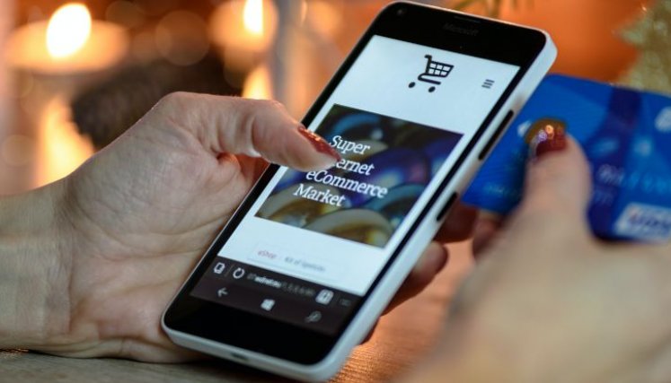 A través del eCommerce los exportadores colombianos pueden llegar a un público más amplio sin tener que depender de canales tradicionales de distribución.