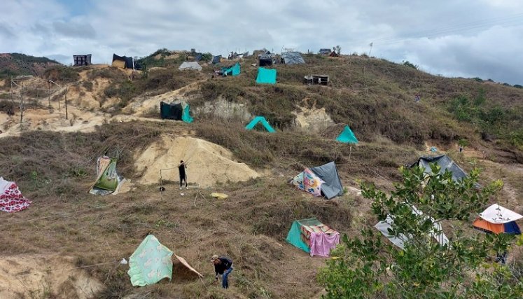 Las autoridades buscan mecanismos de concertación antes de proceder al lanzamiento de las familias que invaden terrenos aledaños a la Normal Superior de Ocaña.