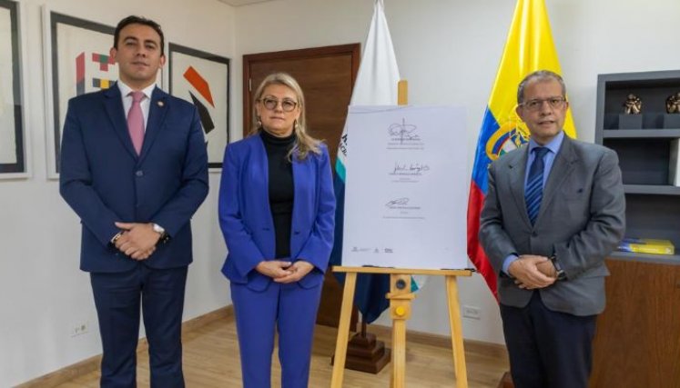La Registraduría, el CNE y la ESAP firmaron un convenio para la capacitación./ Foto cortesía