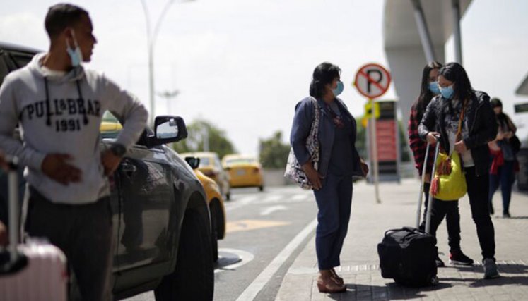 Dentro de los principales motivos para la caída en sus ventas en las agencias de viajes está la suspensión de operaciones de Viva Air y Ultra Air. / Foto: Colprensa