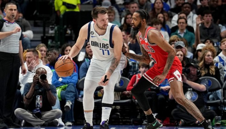 Los Dallas Mavericks se encuentran en una encrucijada, en la NBA. 