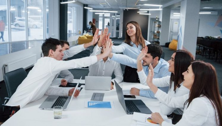 medidas para garantizar que todos los colaboradores se sientan tranquilos física y emocionalmente en su trabajo