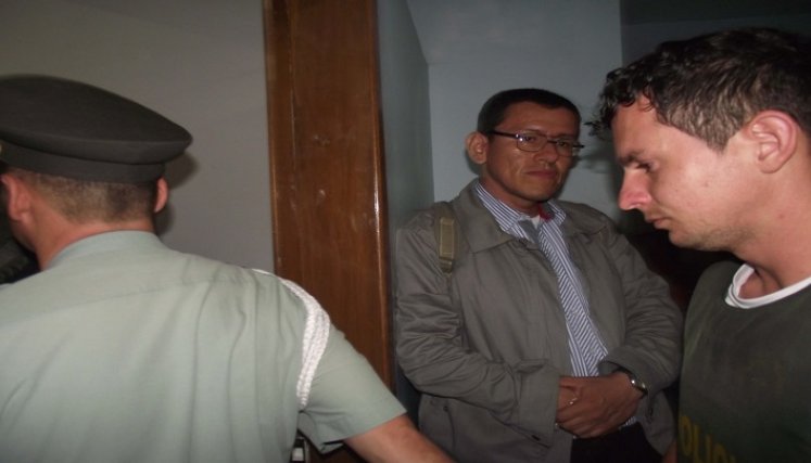 La gente en Ocaña quería linchar al homicida. Reclaman todo el peso de la justicia en contra de la persona responsable del doble crimen.