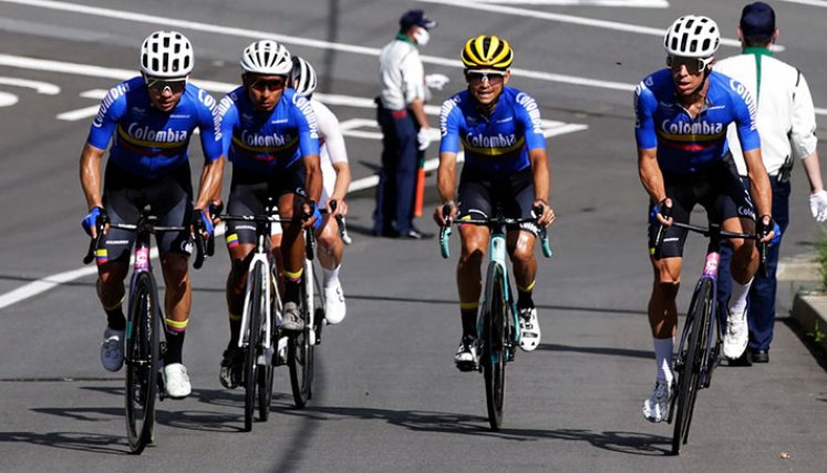 Sergio Higuita, Nairo Quintana, Esteban Chaves y Rigoberto Urán. 