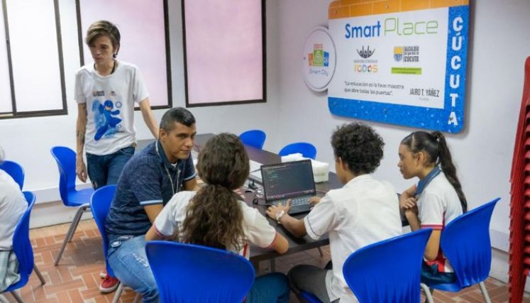 A los Smart Places acuden estudiantes, campeinos, emprendedores, niños, jóvenes y hasta adultos mayores./Foto cortesía