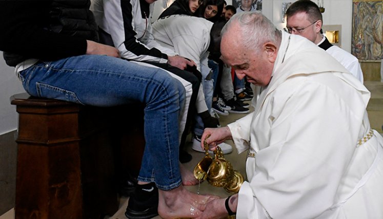 Entre los jóvenes había inclusive un musulmán,  además de católicos de varias partes del mundo, según precisó el Vaticano. / Foto: AFP