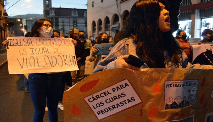 Sacerdotes vinculados en casos de pederastia en Bolivia