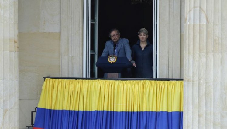 El presidente Gustavo Petro volvió a salir al balcón de la Casa de Nariño para enviar un mensaje por el Día de los Trabajadores./Foto Presidencia