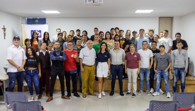 Graduación de los jóvenes migrantes y colombianos que recibieron la formación./Foto Cortesía