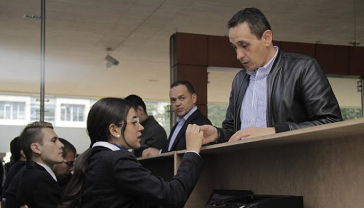Sindicatos y gobierno acordaron aumento de 14,6% en salario a funcionarios