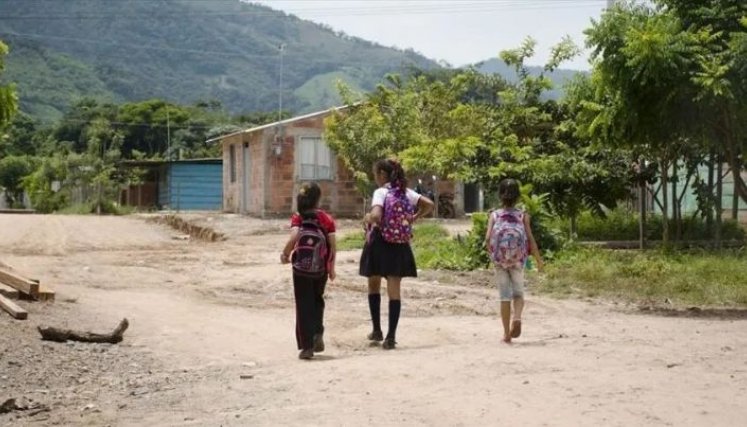 Se espera que los estudiantes reciban a los maestros entre hoy y la próxima semana. 
