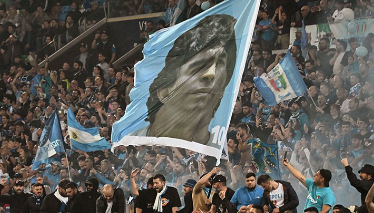 Napoli, Diego Maradona. 