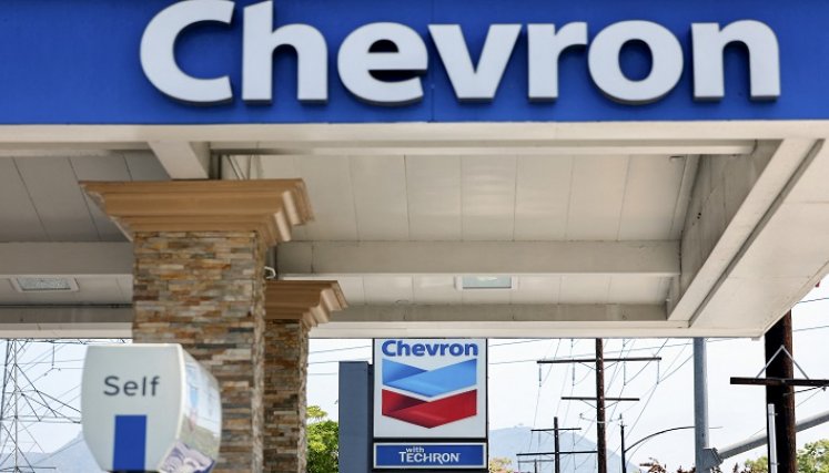 PETROLERAS DE EE. UU. PODRAN OPERAR EN VENEZUELA