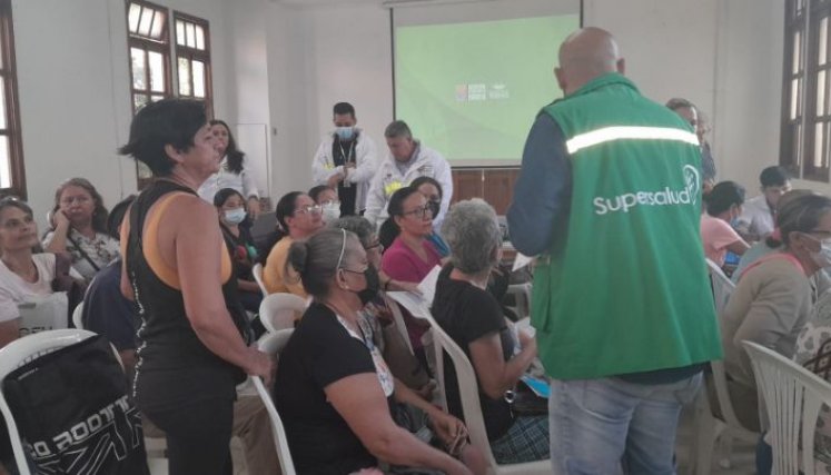 Los usuarios fueron atendidos por diferentes funcionarios de las EPS.  