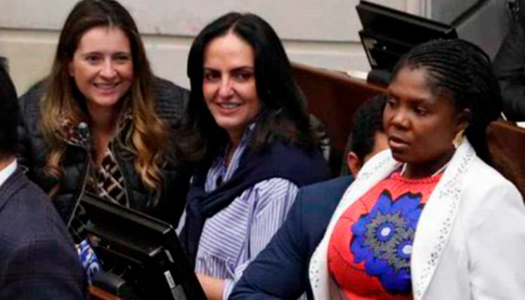 Acusan a las senadoras Valencia y Cabal de burlarse de Francia Márquez