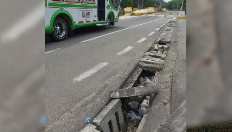 Sistema pluvial de la avenida Demetrio Mendoza entró en ruina