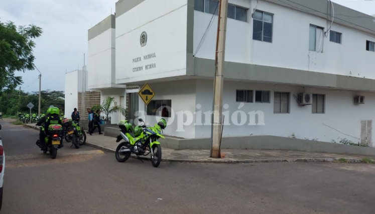 Policía