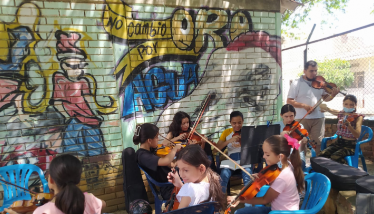 Niños en el programa de Musipaz