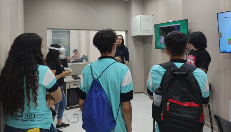 Estudiantes presentes en las instalaciones