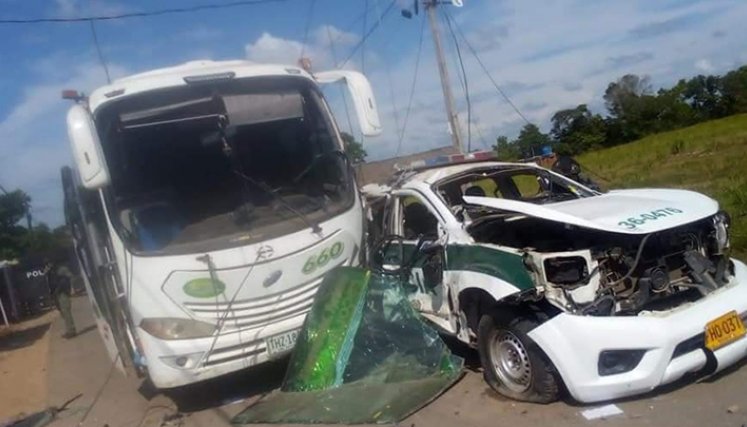Mueren dos policías y una mujer en atentado con explosivo en Tibú 