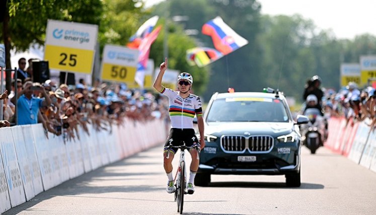 El belga Remco Evenepoel se mostró en la penúltima etapa de la Vuelta a Suiza.