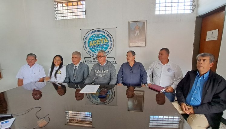 Comerciantes y empresarios del Táchira expresan las dificultades para mantenerse operativos. Foto Anggy Polanco / La Opinión. 