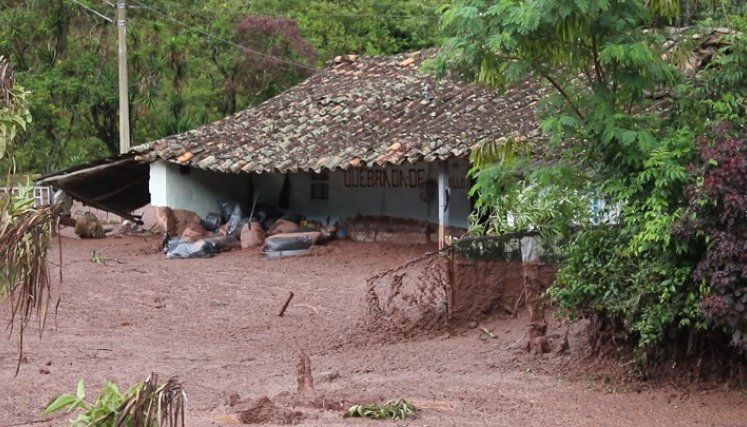 Unas 70 personas fueron evacuadas hasta el puesto de salud del centro poblado para la atención de primeros auxilios./Fotos Cortesía.