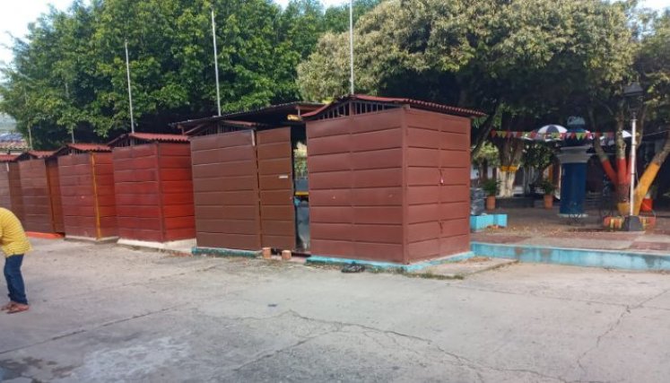 La comunidad pide que reubiquen las casetas en otra zona del municipio.  / Foto: Cortesía / La Opinión 