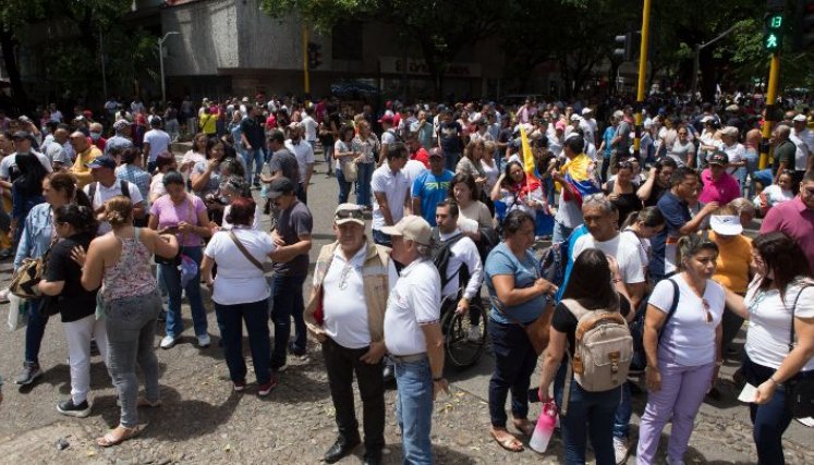 Las movilizaciones fueron pacíficas. / Fotos: Juan Pablo Cohen y cortesía para La Opinión. 