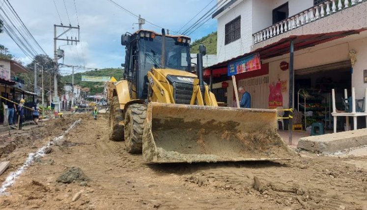 Con veeduría de la misma comunidad se ejecutan obras en Juan XXIII. /Foto: Javier Sarabia.