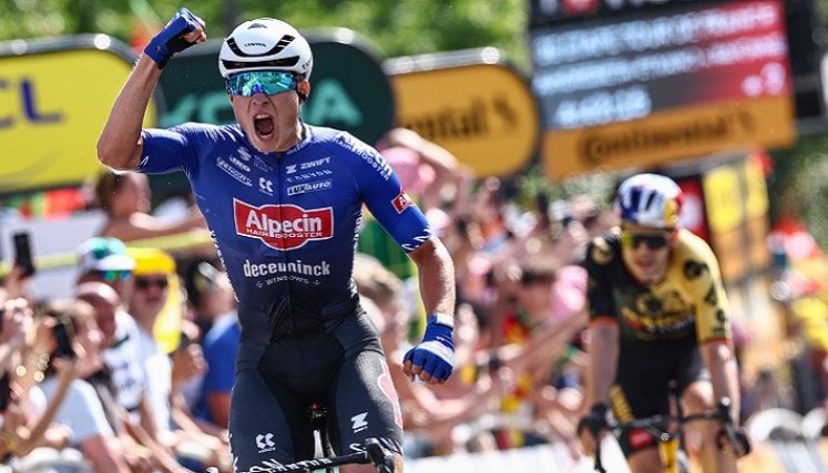 Jasper Philipsen (Alpecin) fue el más rápido al término de la tercera etapa del Tour de Francia.