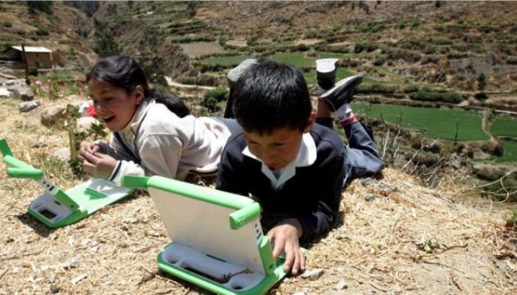 El objetivo es organizar a las comunidades y brindarles las herramientas para que sean las mismas personas quienes lleven el internet a sus hogares./ Foto: Cortesía / La Opinión 