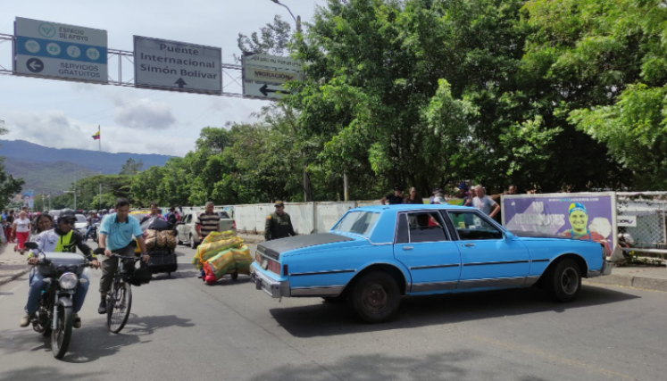 Transporte entrando a Cúcuta