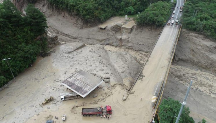 Tragedia en Quetame: avalancha en vía al Llano deja 10 muertos y al menos 9 desaparecidos
