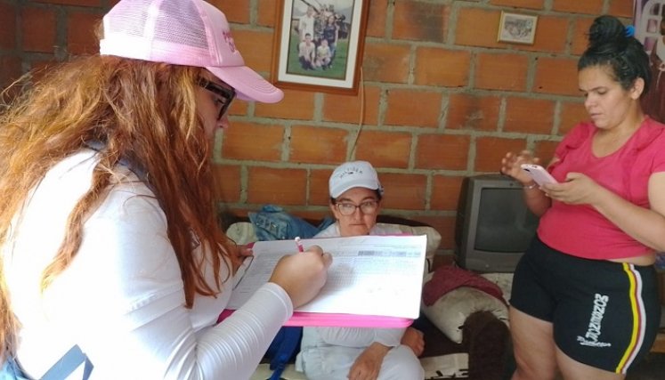 Los profesionales adelantaron visitas casa a casa con el fin de identificar aquellos infantes.  /Foto Cortesía
