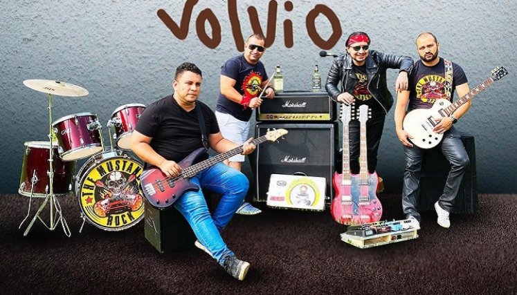'Los Mustangs' debutan en el Teatro Zulima