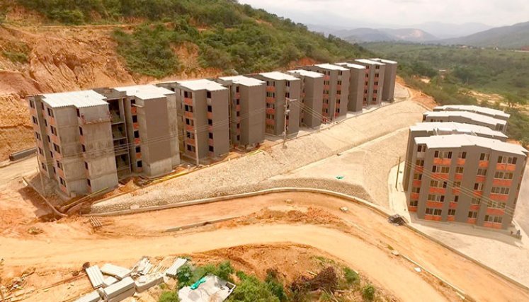 El sector construcción aportó -0,2 puntos porcentuales en la desaceleración de la economía con una caída anual en el PIB de -3,7%. / Foto Archivo