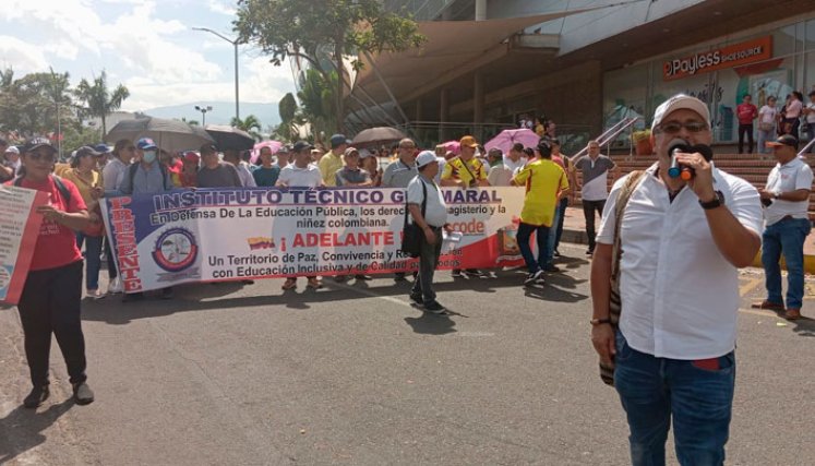 Docentes se movilizan en Cúcuta 