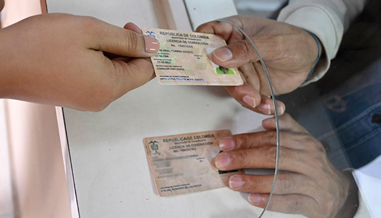 Los conductores del país pueden revisar con su número de identificación el estado de su licencia de conducción. / Foto: Archivo