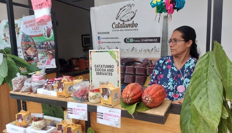 Las mujeres emprendedoras mostraron sus productos a base de cacao./ Cortesía.