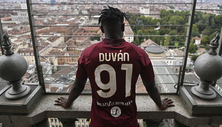 Duván Zapata, futbolista colombiano. 