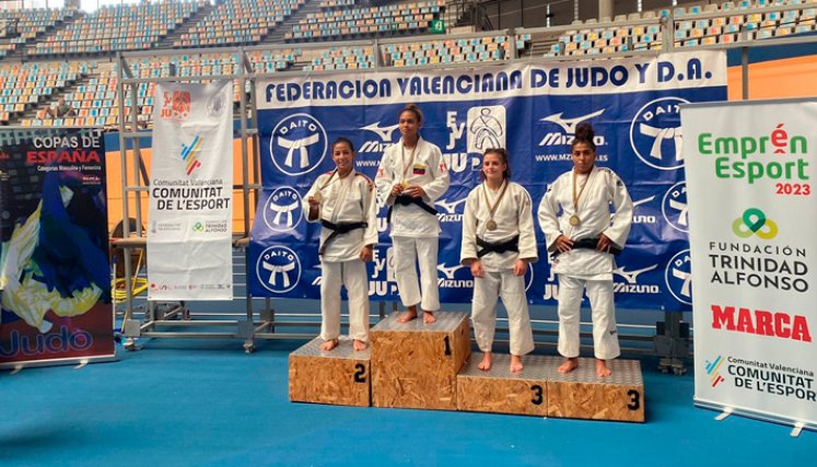 Maryury Ureña gana medalla de plata en España