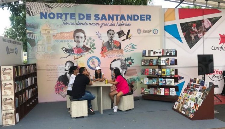El stand estará hasta el sábado en el evento