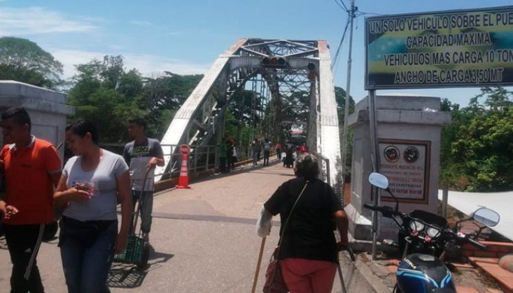 Comerciantes de ambos municipios se han sentido olvidados por años./ Foto: Cortesía 