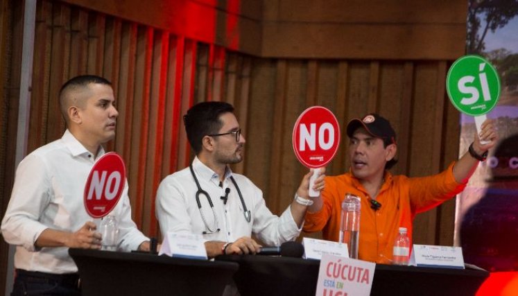 Los candidatos a la Alcaldía de Cúcuta fijaron su posición sobre temas coyunturales para la ciudad./Foto Juan Pablo Cohen-La Opinión