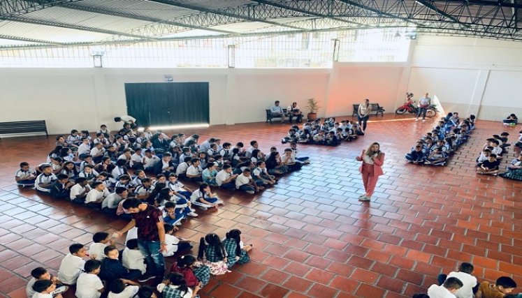 Dogny Esperanza Pallares Torrado, promete programas integrales para mejorar la calidad de la educación./Foto: Cortesía