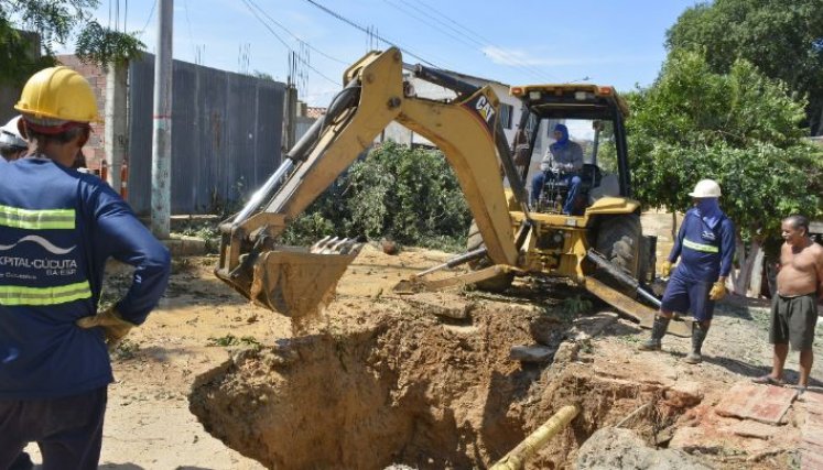 Una empresa de servicios públicos  para Cúcuta, propone Acevedo
