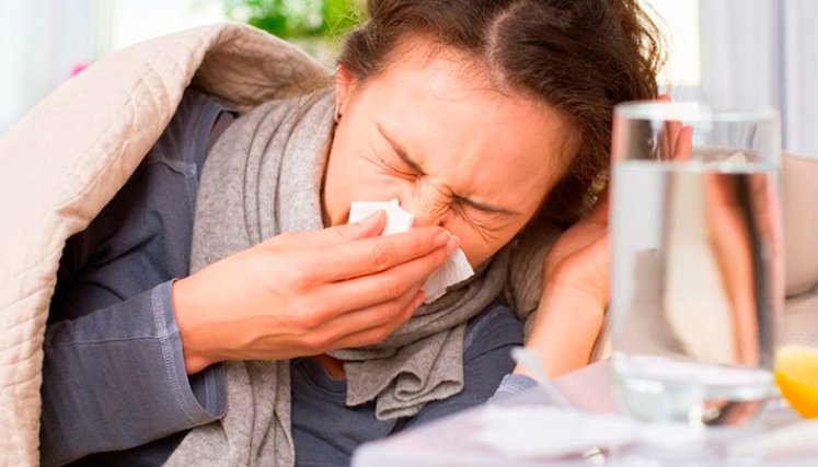 A veces el aumento en la producción de moco se acumula en la vía aérea o inclusive en los pulmones.