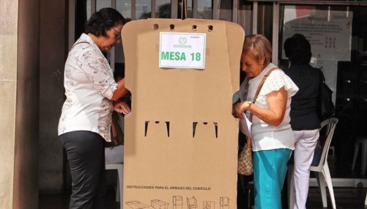 Mujeres encabezando listas para el Concejo y Asamblea