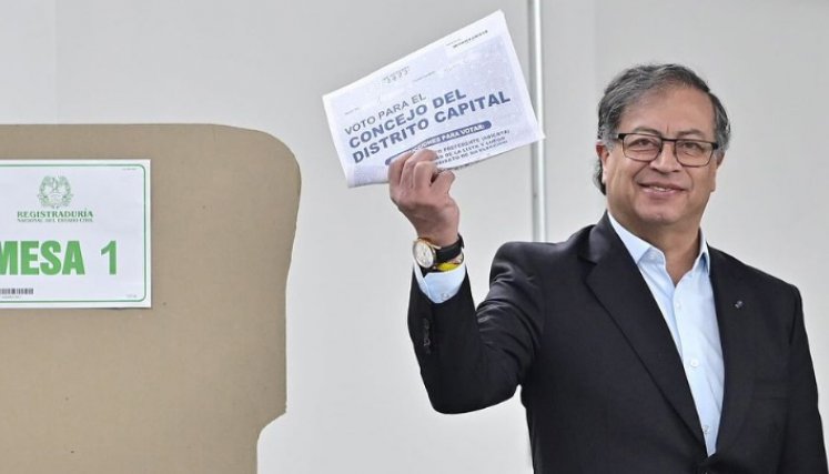 Petro ya votó e hizo un llamado a la paz durante la jornada lectoral